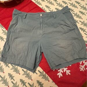 Lululemon Men’s Golf Shorts sz 36